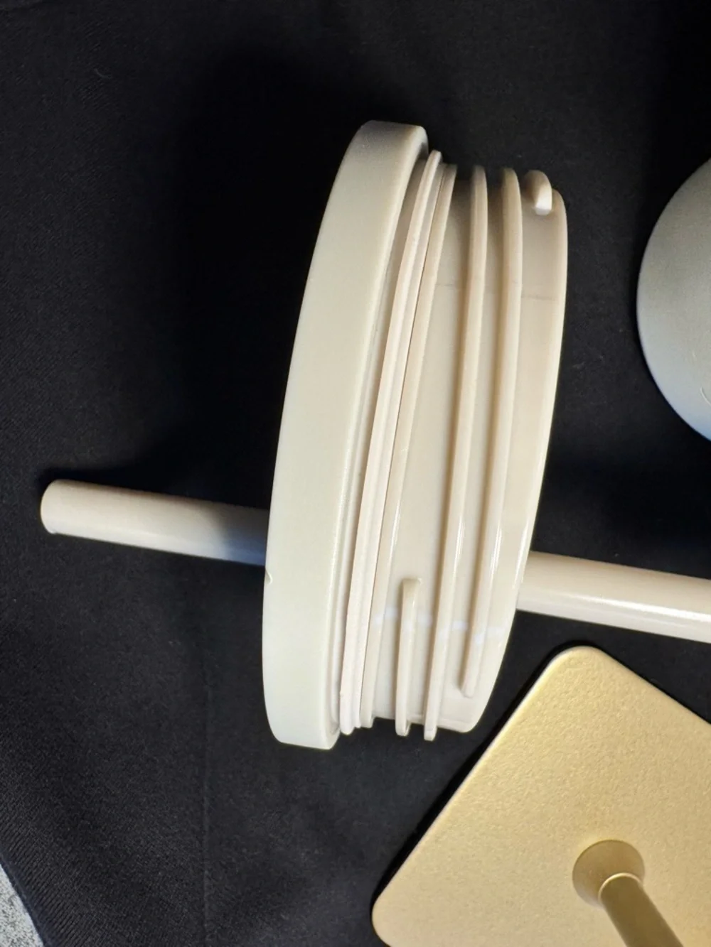 Checkered Insulated Travel Mug with Handle - Beige & Cream - Picture 6 of 9